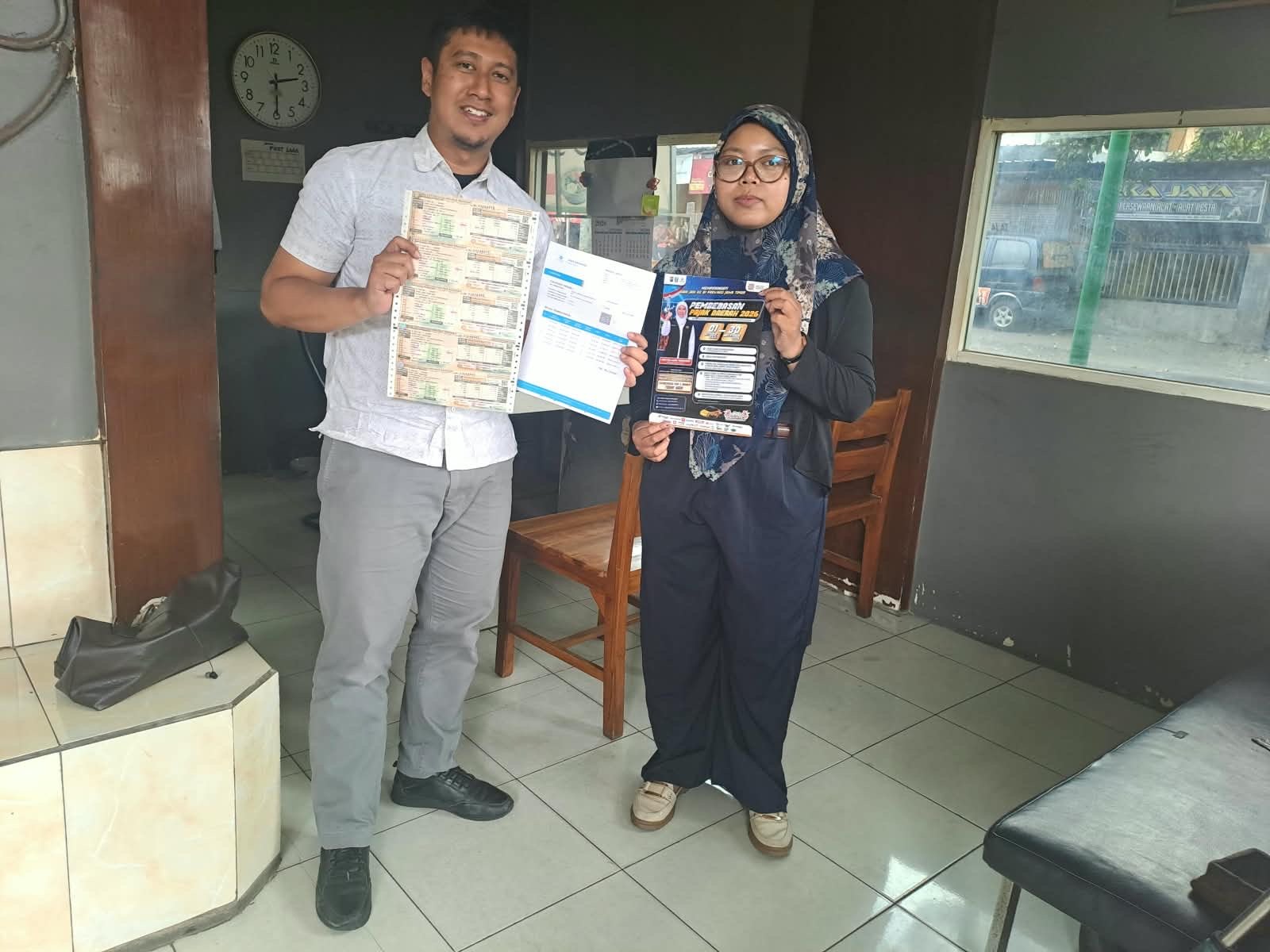 Kunjungan CRM ke PT Dieng Nata Transindo Dirangkaikan dengan Sosialisasi Pemutihan Pajak Kendaraan Kunjungan CRM ke PT Dieng Nata Transindo Dirangkaikan dengan Sosialisasi Pemutihan Pajak Kendaraan