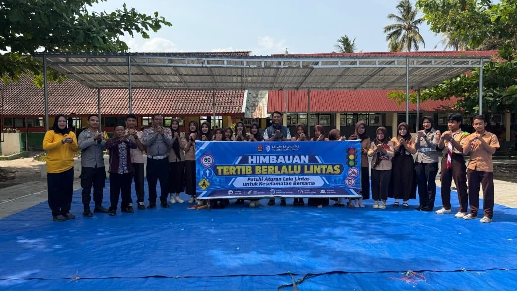 Bangun Generasi Tertib Berlalu Lintas, Jasa Raharja Sumbawa Sosialisasi di SMA Negeri 1 Alas Barat Bangun Generasi Tertib Berlalu Lintas, Jasa Raharja Sumbawa Sosialisasi di SMA Negeri 1 Alas Barat